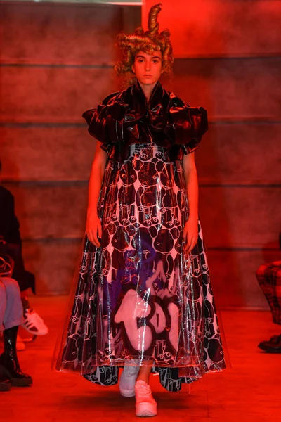 Look 5